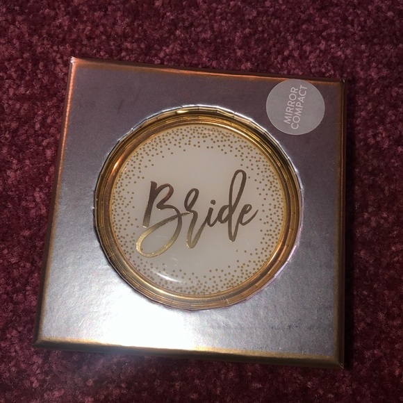 Accessories - NWT Bride Compact Mirror